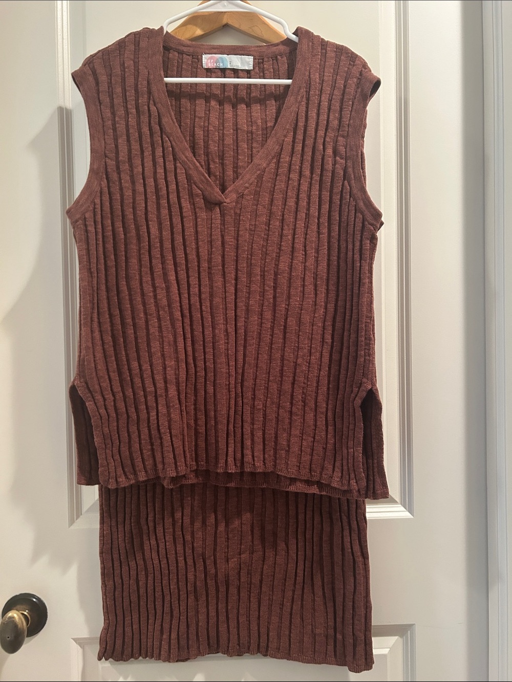 Free People Beach Sleeveless Ribbed V-Neck Knit Midi Skirt Set size L Rust